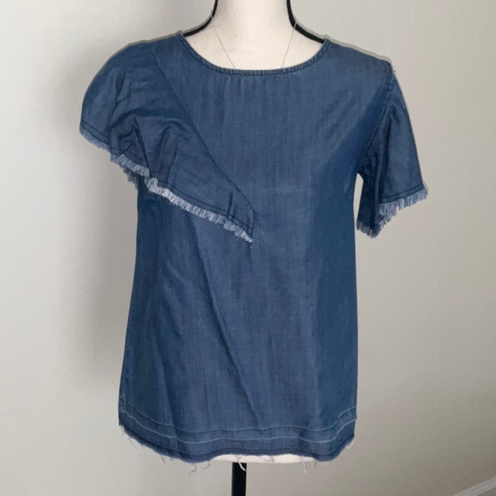Bobeau top, fun sleeves, tencel fabric! EUC